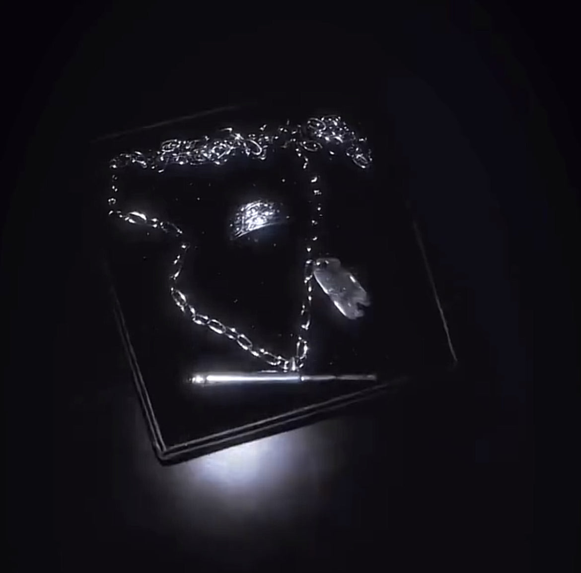 L.J. Cig & Tag Chain W/ Pendants