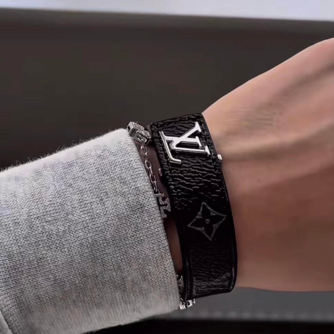 1:1 LV Leather Bracelet